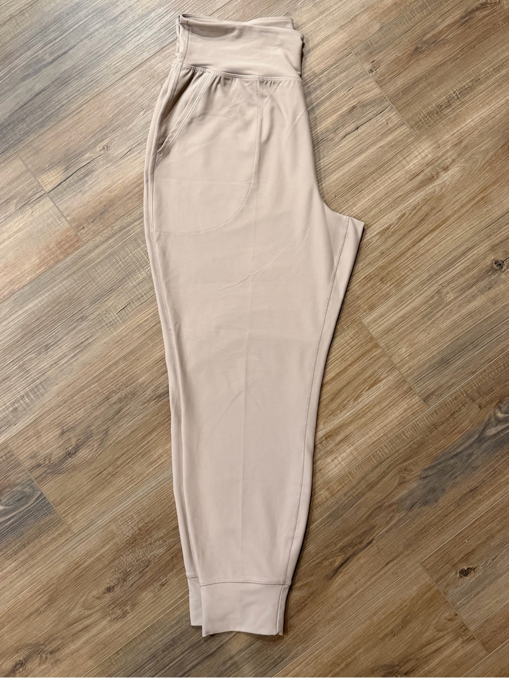 Old Navy women's Large beige khaki High-Rise Powersoft Jogger Pants NWT go-dry